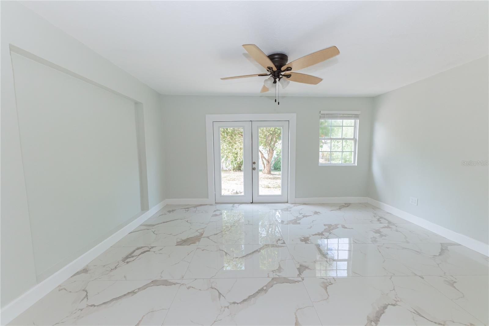 1574 SOUVENIR DR — photo 41