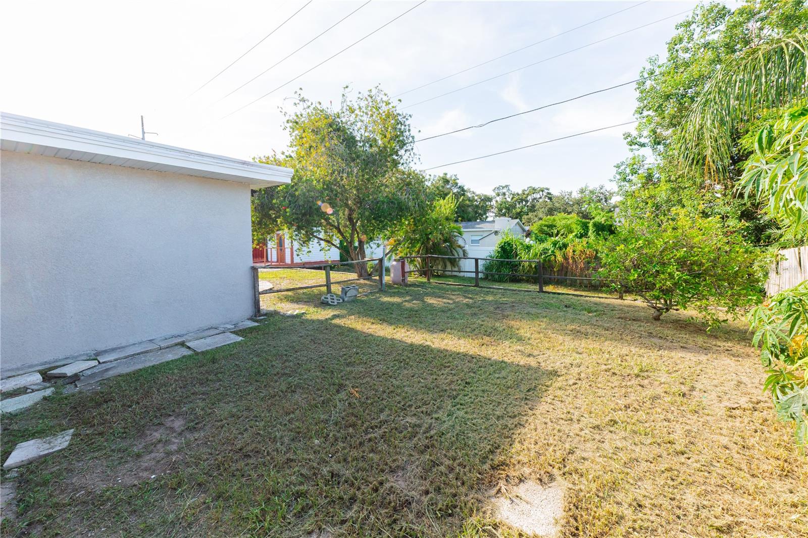 1574 SOUVENIR DR — photo 42