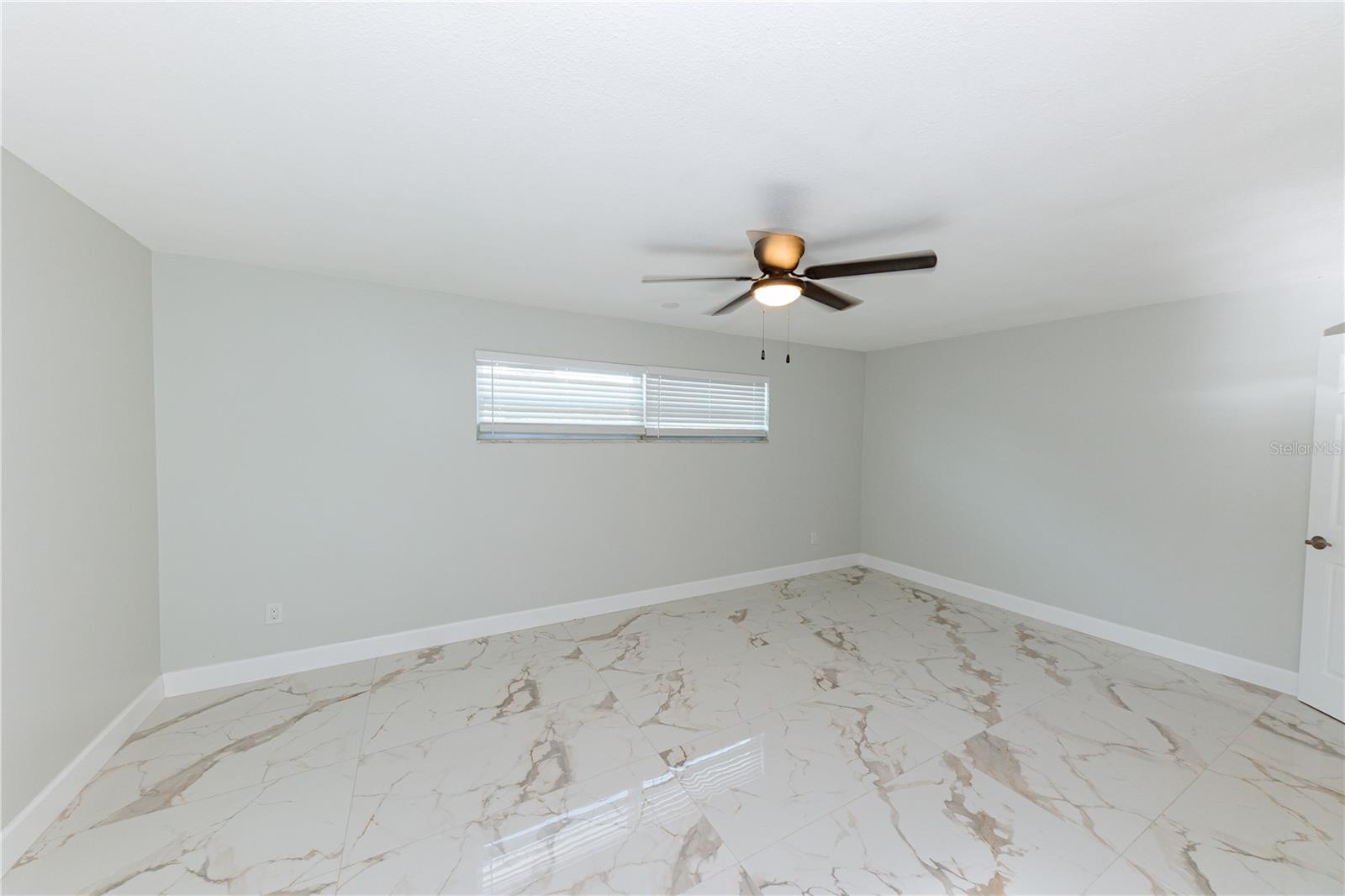 1574 SOUVENIR DR — photo 36