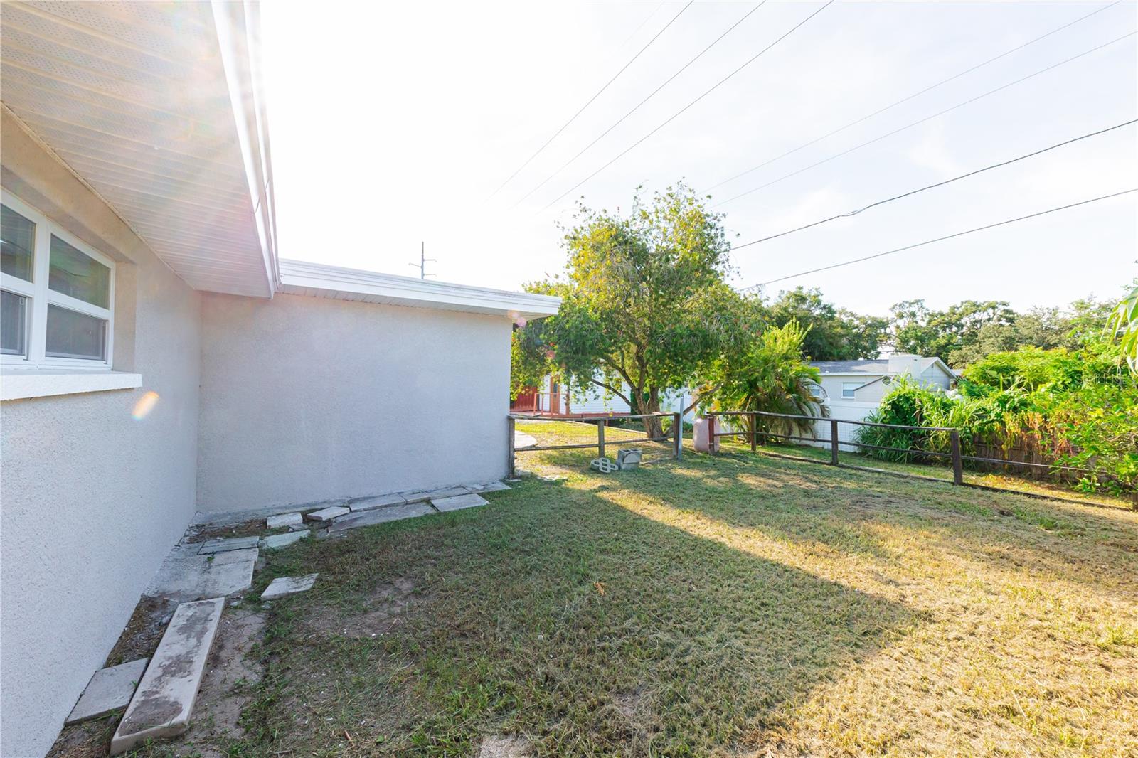 1574 SOUVENIR DR — photo 82