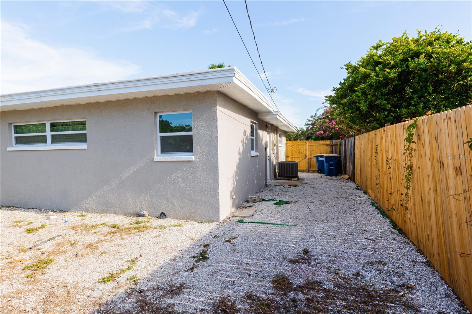 1574 SOUVENIR DR — photo 14