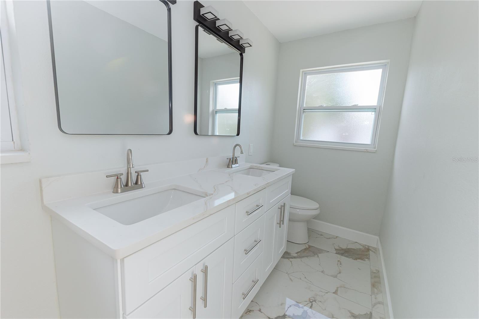 1574 SOUVENIR DR — photo 37