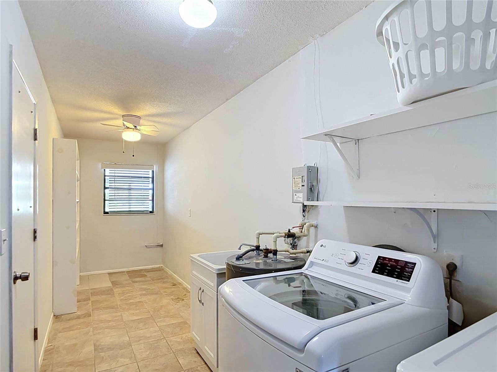 1716 LAKESIDE DR #1714B — photo 42