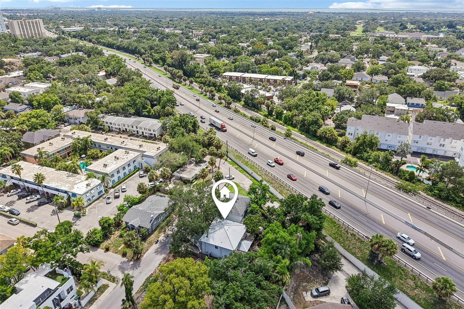 2417 W STROUD AVE — photo 45