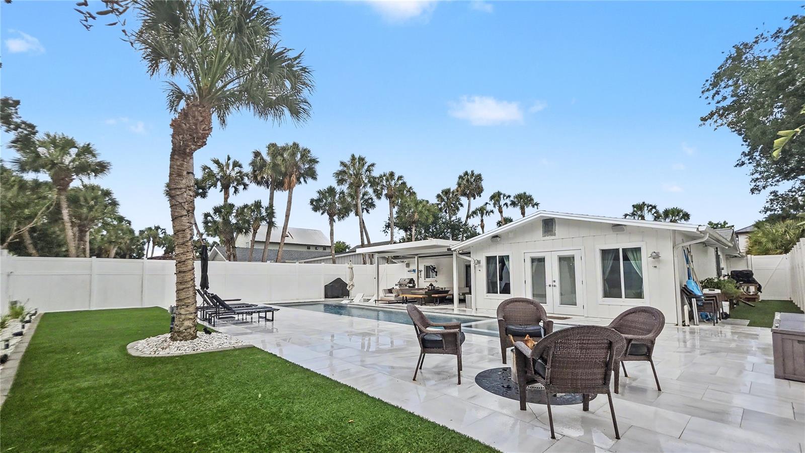 5143 SANDY BEACH AVE — photo 9