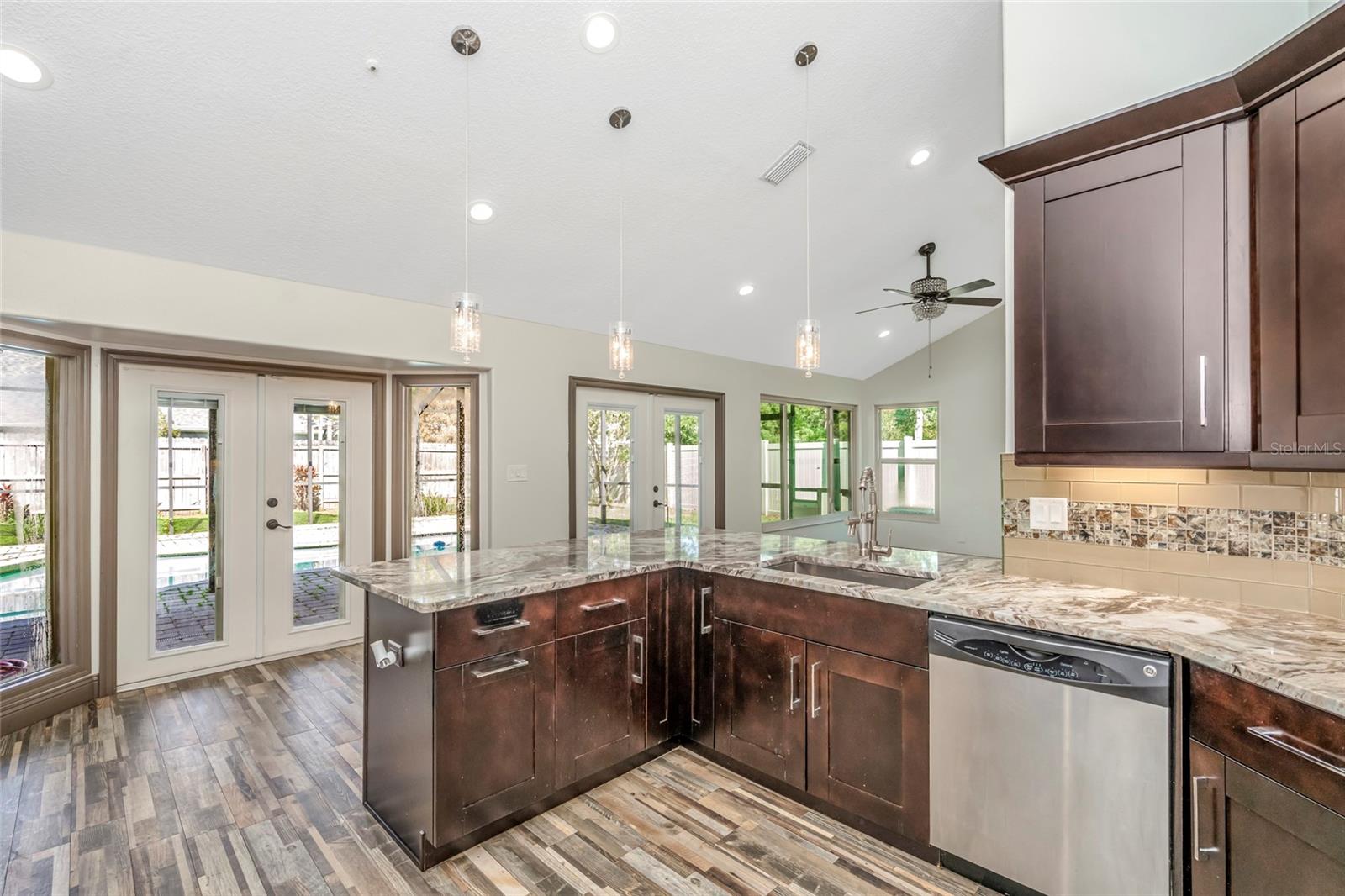 14904 PERRIWINKLE PL — photo 17
