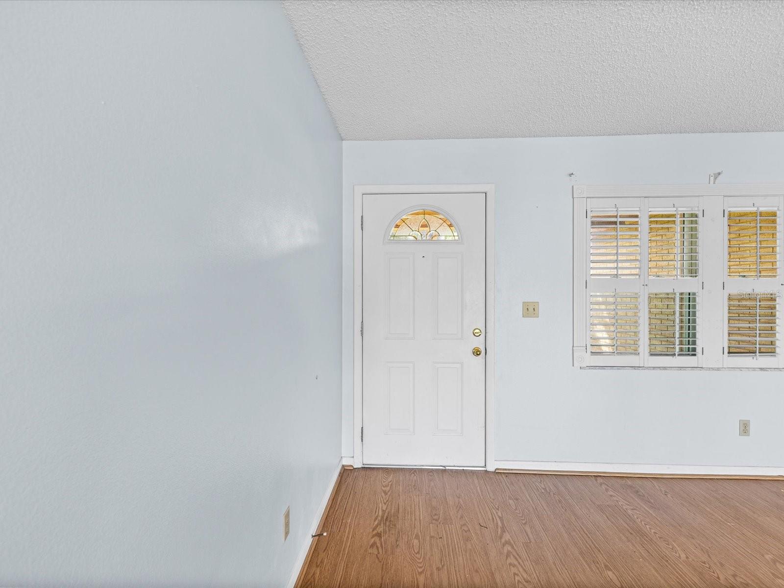 4135 COTTON TAIL DR — photo 7