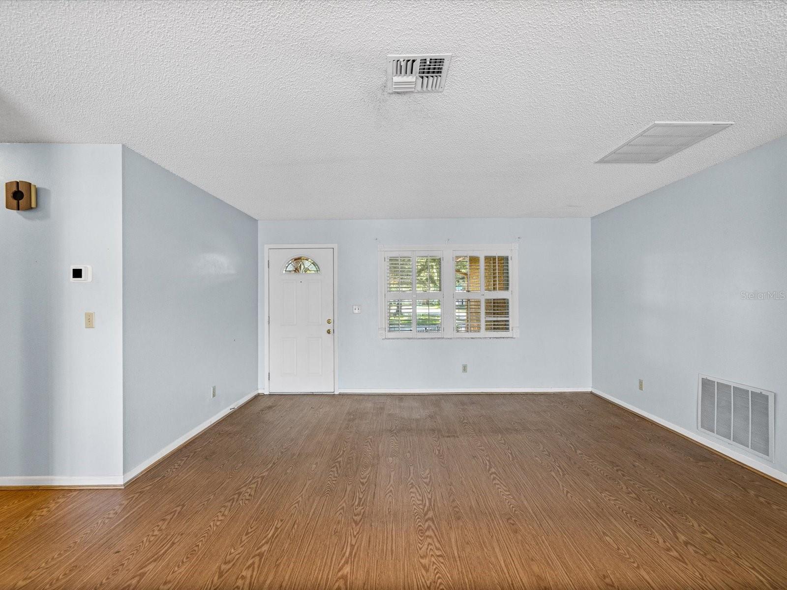 4135 COTTON TAIL DR — photo 8