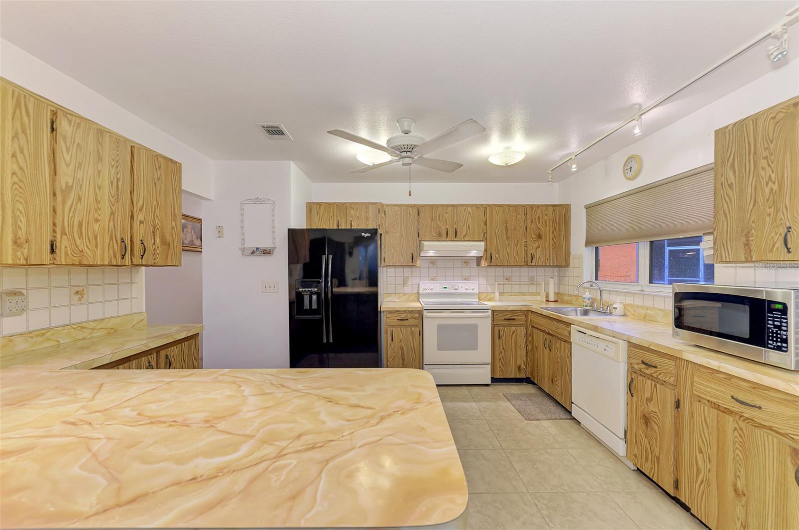 5285 BROPHY ST — photo 14