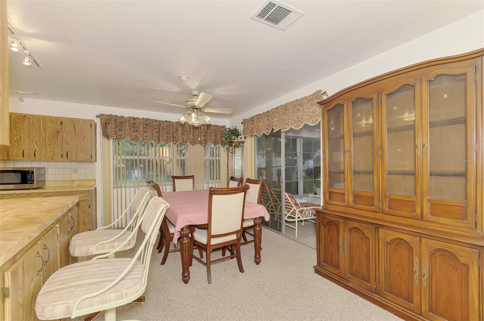 5285 BROPHY ST — photo 9