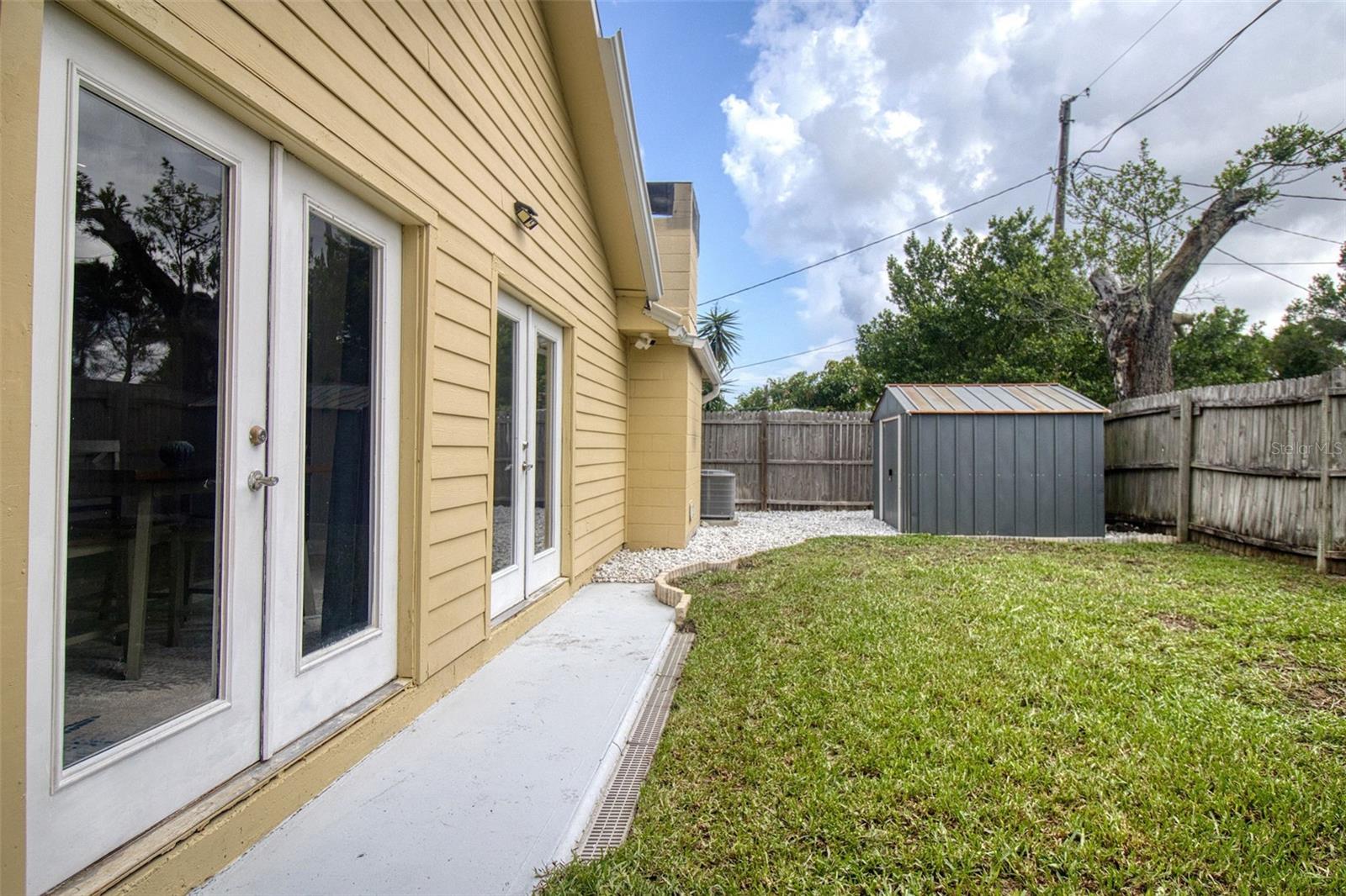 3652 WESTCHESTER DR — photo 27