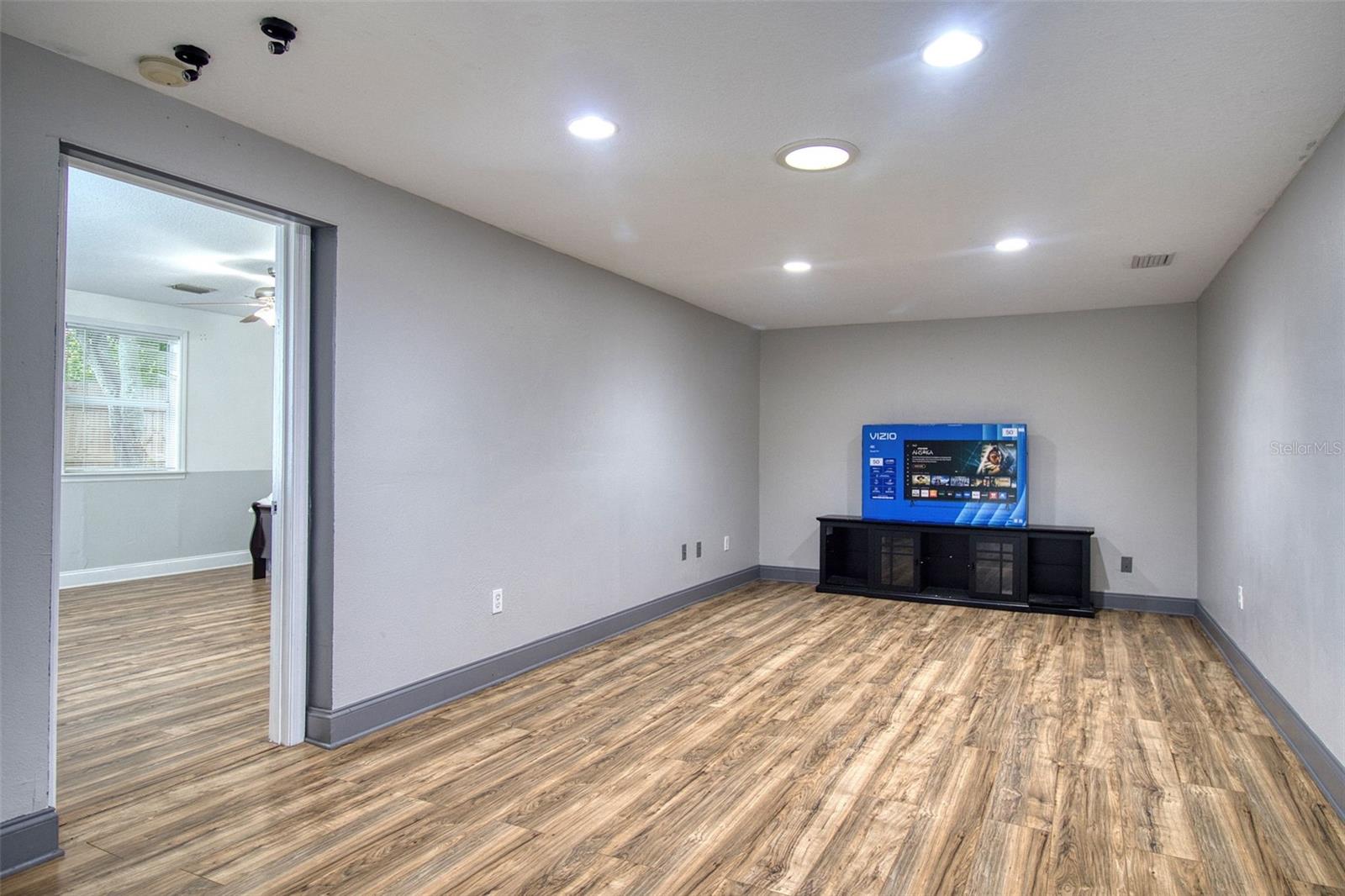3652 WESTCHESTER DR — photo 22