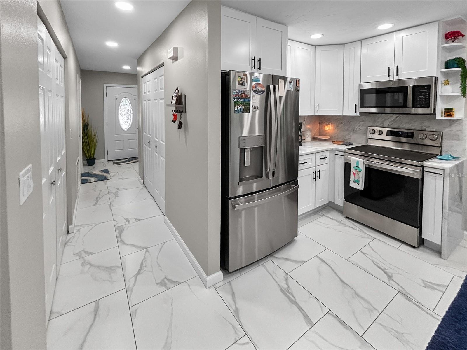 1401 GEORGETOWNE DR — photo 41