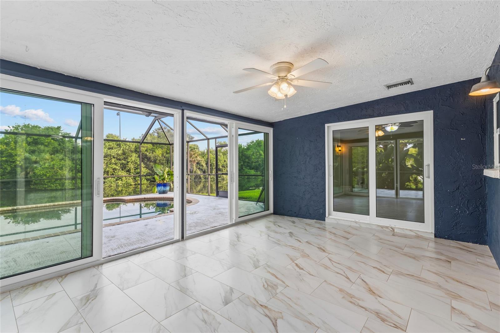 1401 GEORGETOWNE DR — photo 22