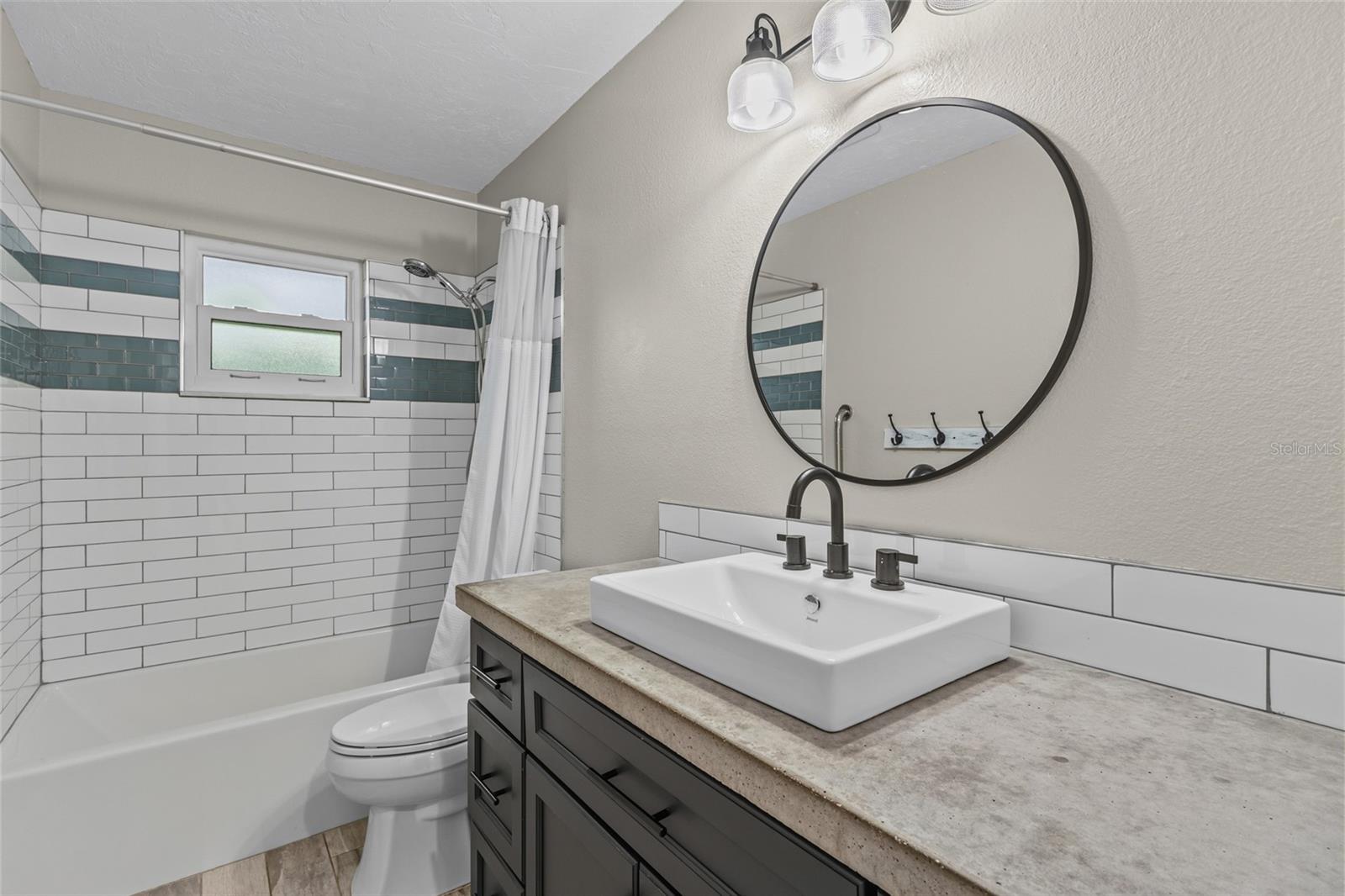 1401 GEORGETOWNE DR — photo 35