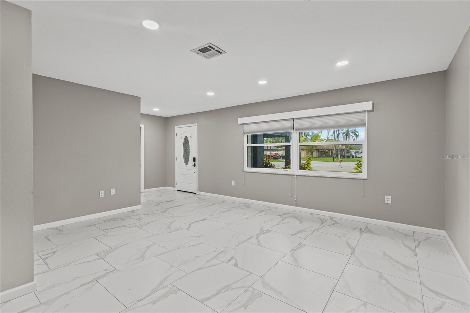 1401 GEORGETOWNE DR — photo 55