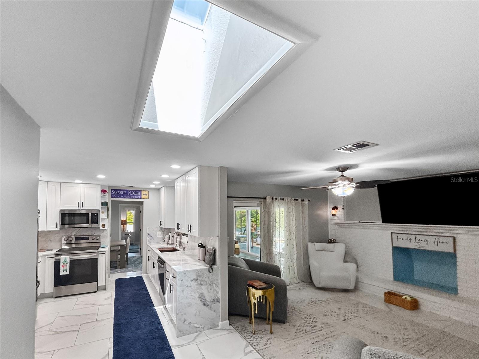 1401 GEORGETOWNE DR — photo 42