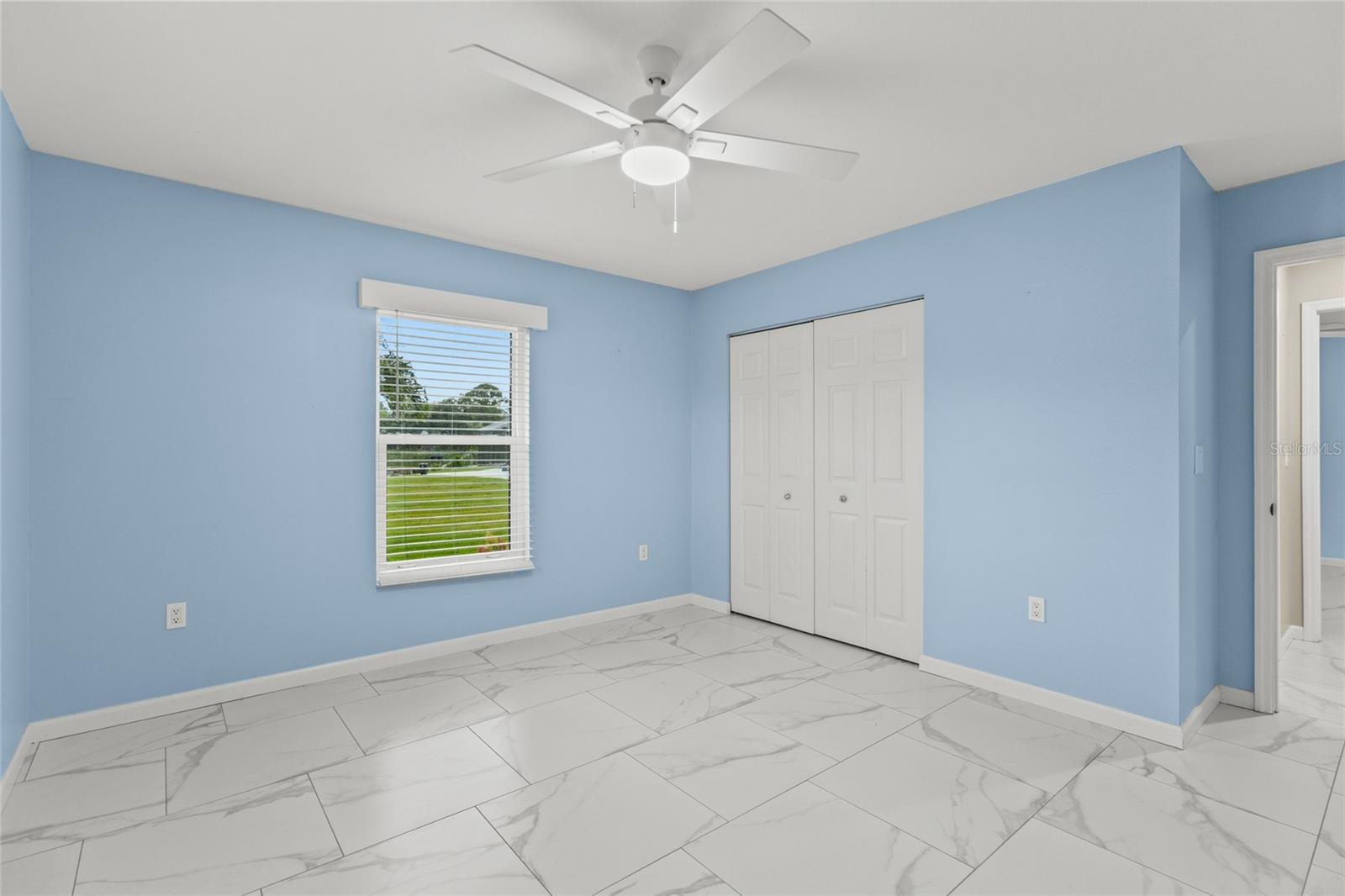 1401 GEORGETOWNE DR — photo 33