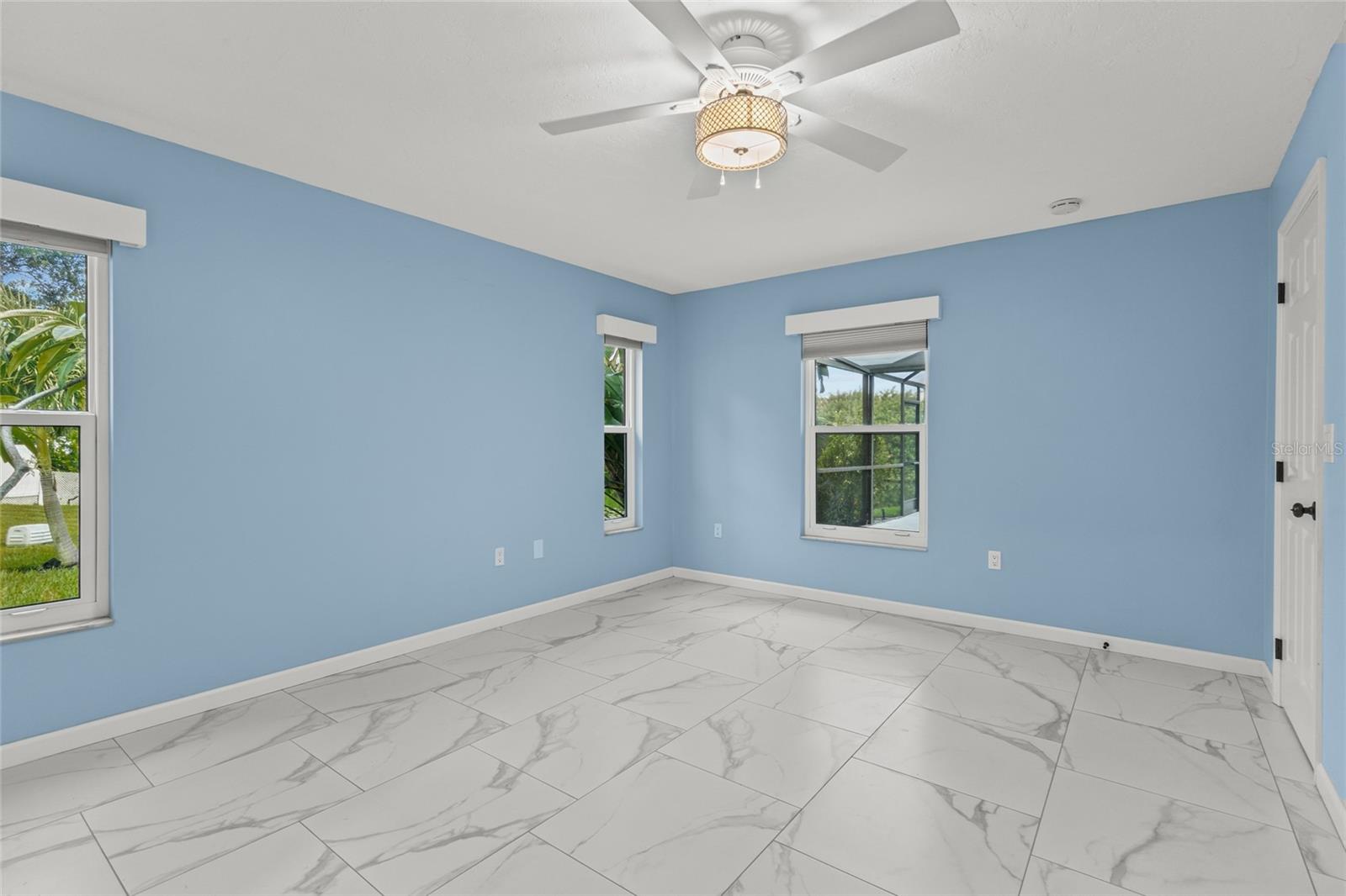 1401 GEORGETOWNE DR — photo 26