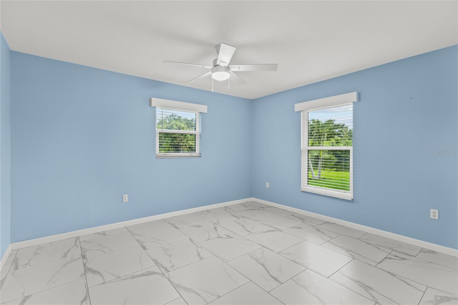 1401 GEORGETOWNE DR — photo 36