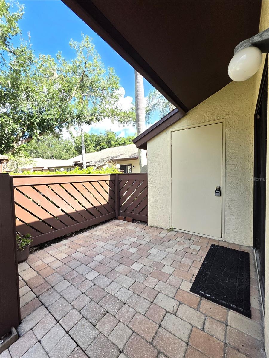 4045 BLUFF OAK CT — photo 24