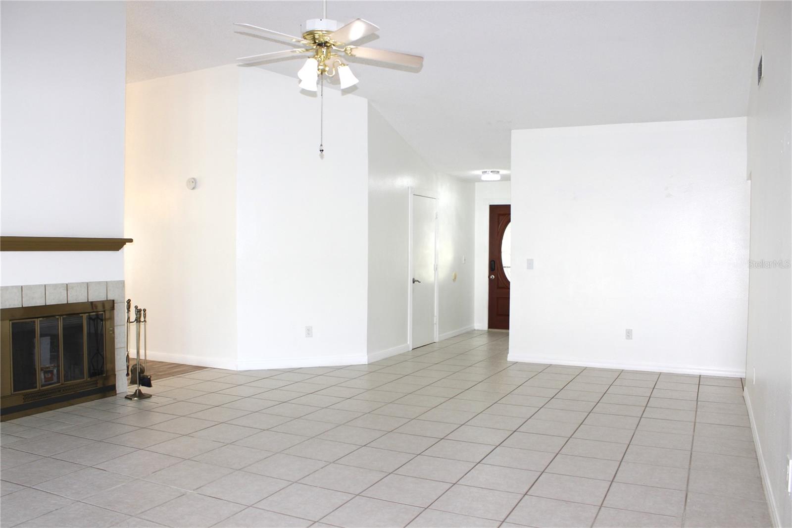 1913 FIRETHORN CT — photo 15