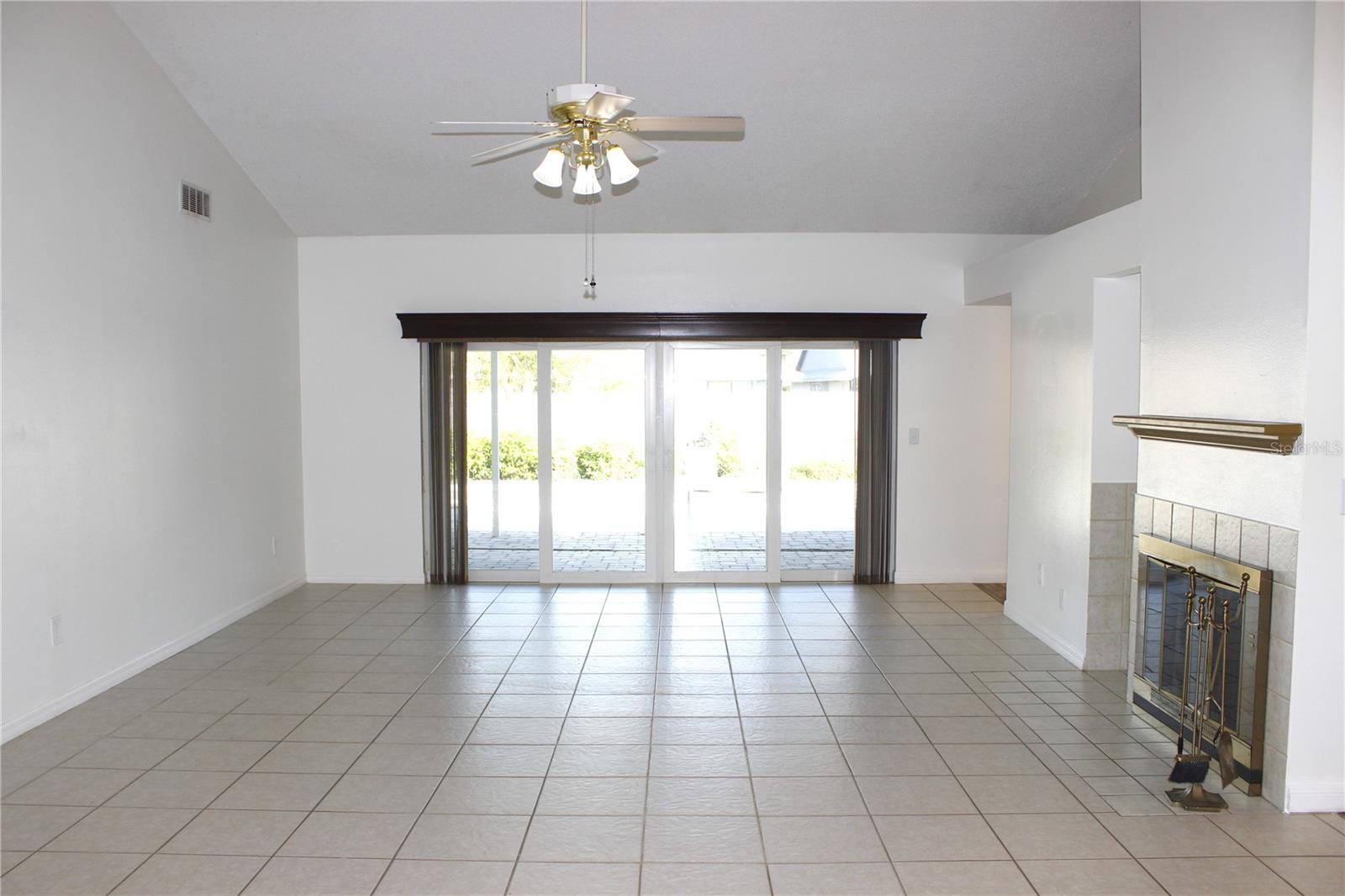 1913 FIRETHORN CT — photo 12