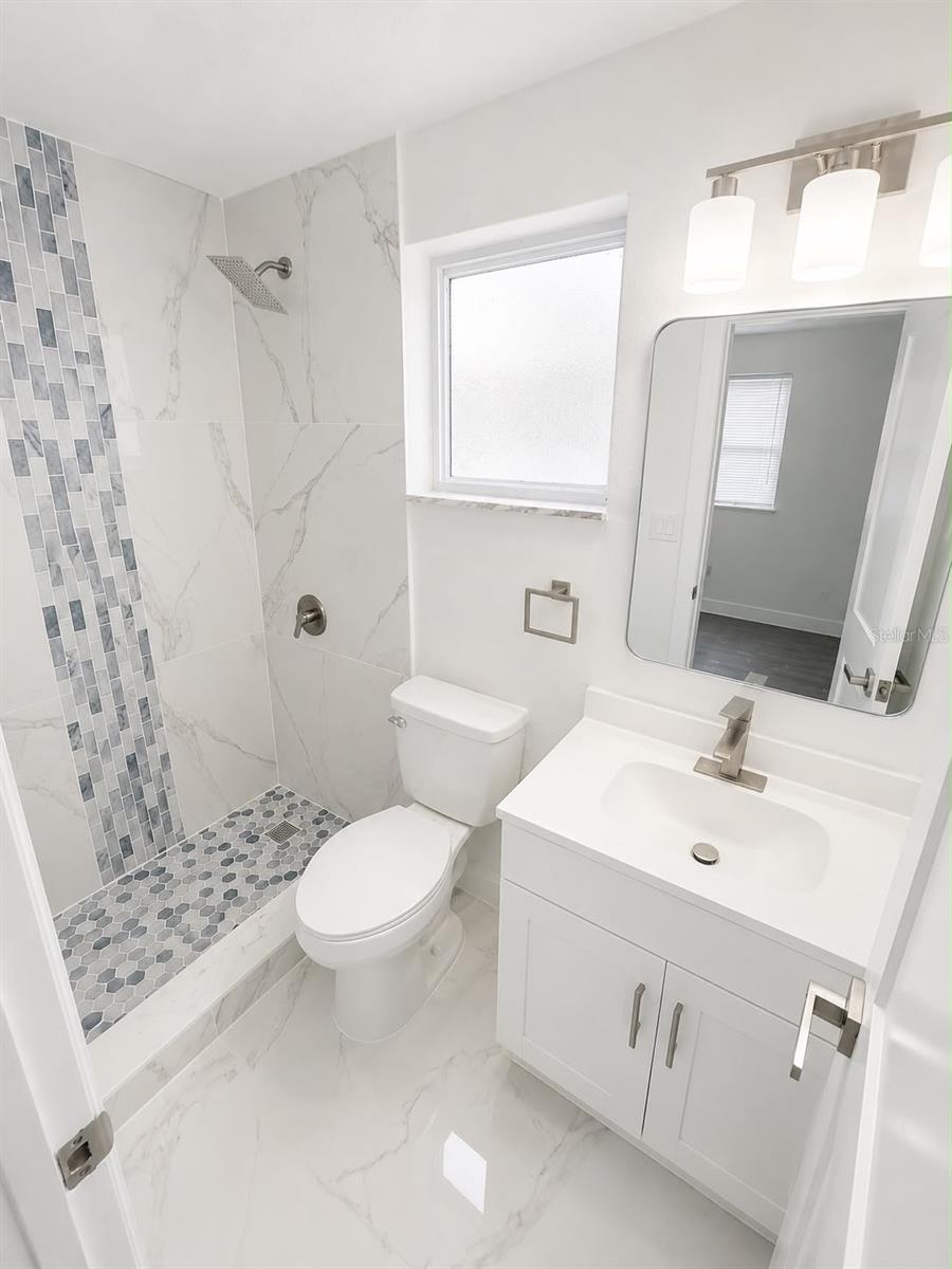 4116 OAKFIELD AVE — photo 9