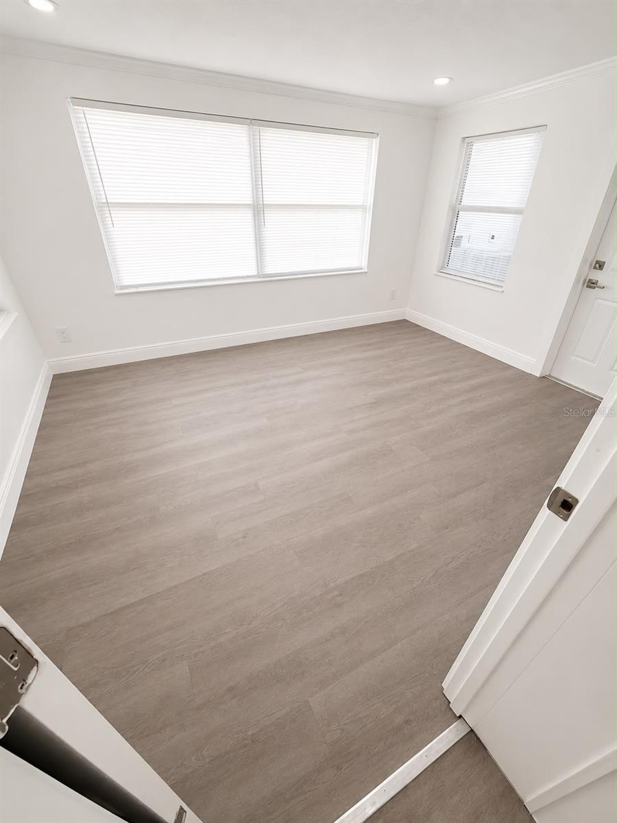 4116 OAKFIELD AVE — photo 13