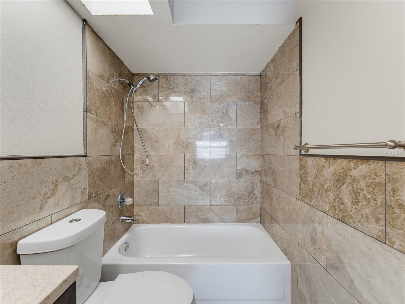 414 STILL MEADOWS CIR E — photo 46