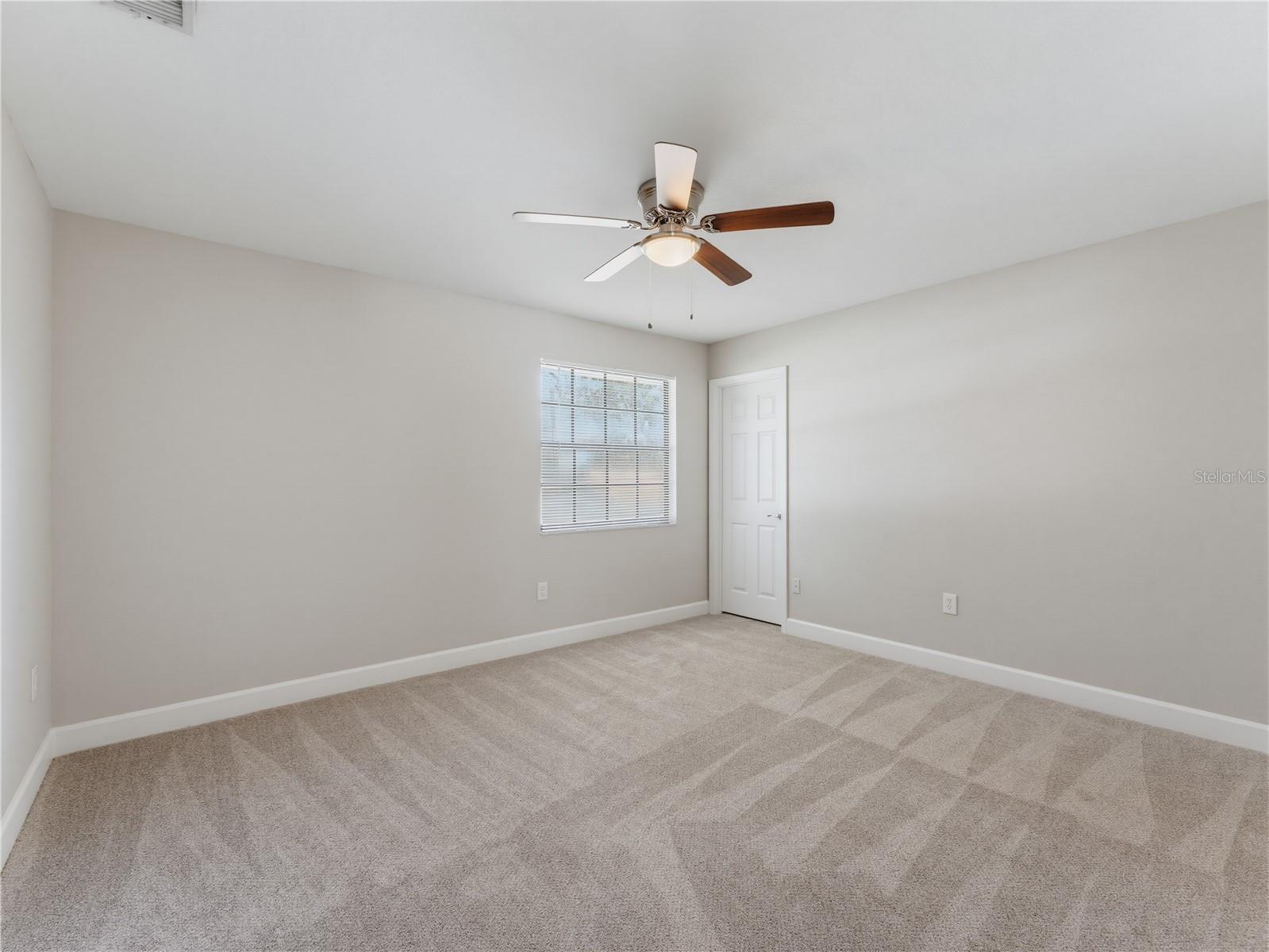 414 STILL MEADOWS CIR E — photo 40