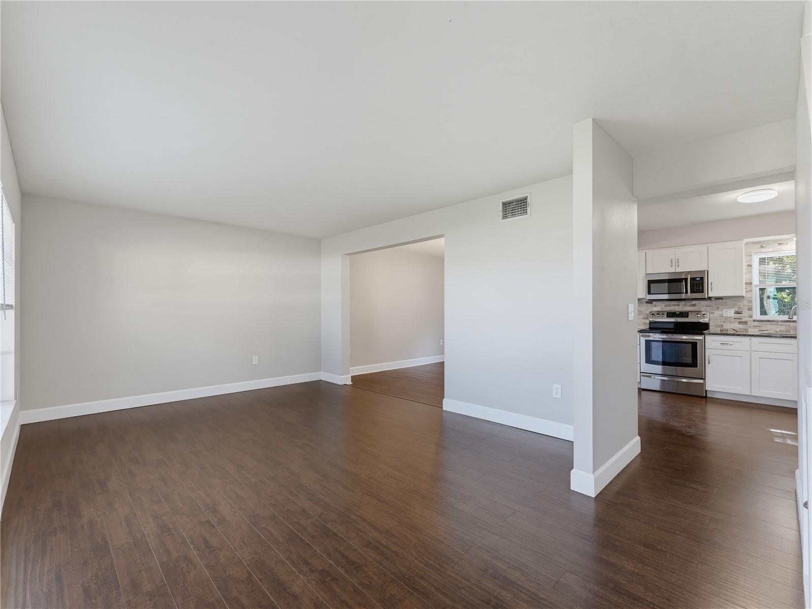 414 STILL MEADOWS CIR E — photo 6