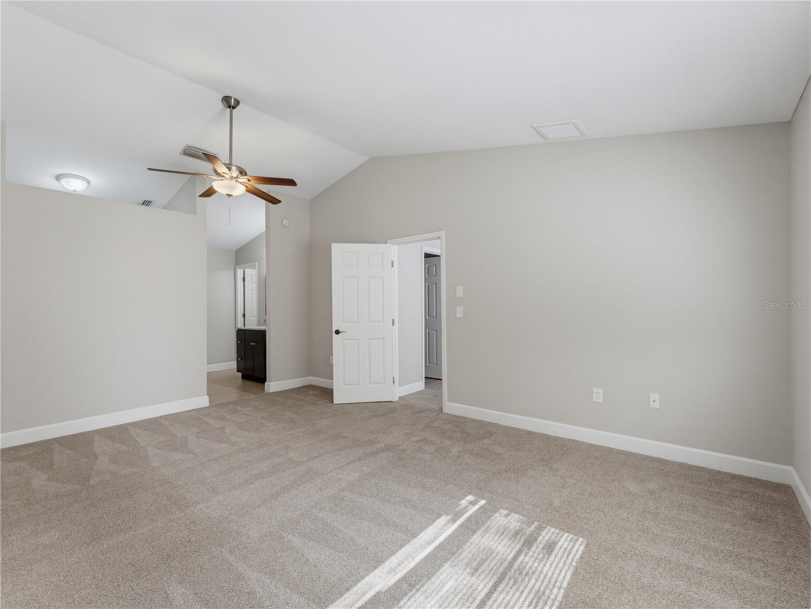 414 STILL MEADOWS CIR E — photo 32