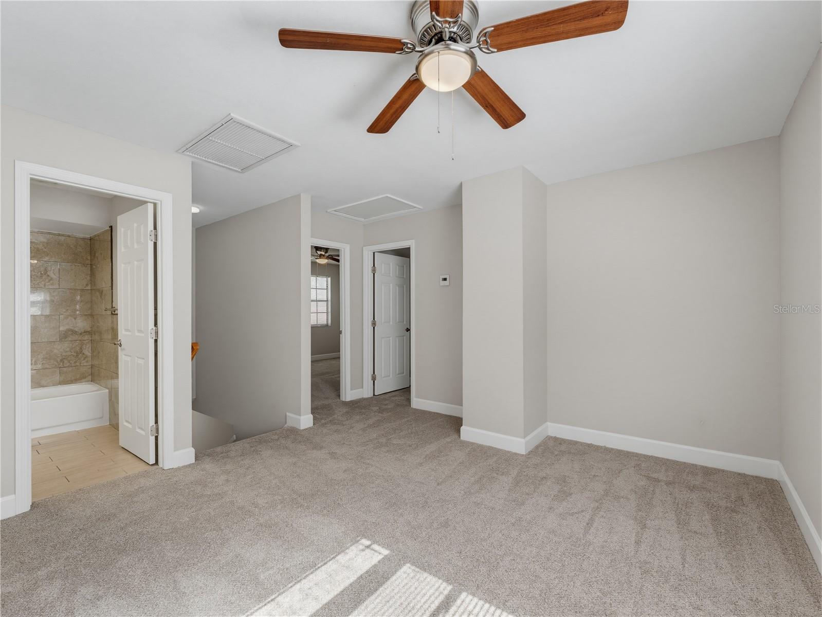 414 STILL MEADOWS CIR E — photo 27
