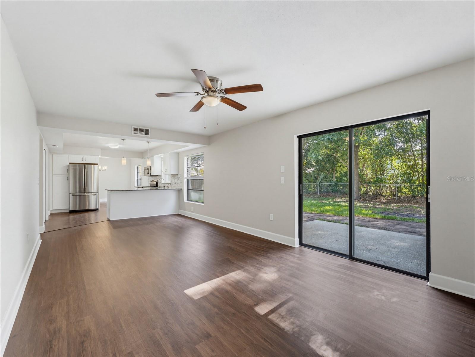 414 STILL MEADOWS CIR E — photo 23