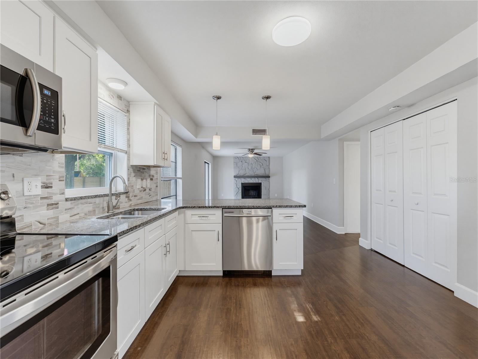 414 STILL MEADOWS CIR E — photo 13
