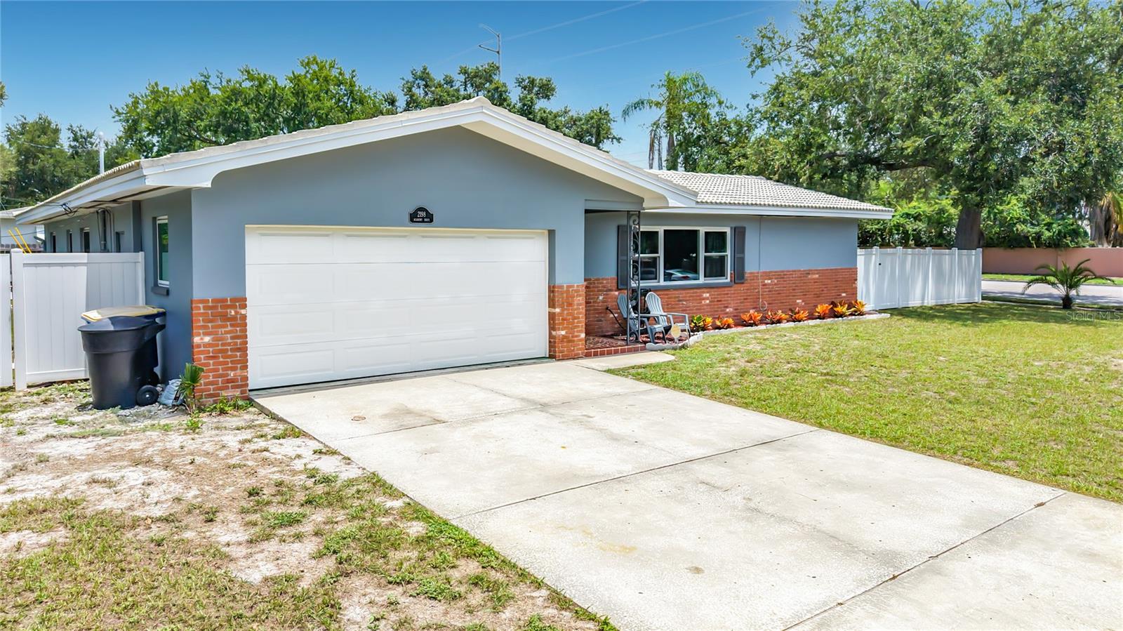 2198 ACADEMY DR — photo 4