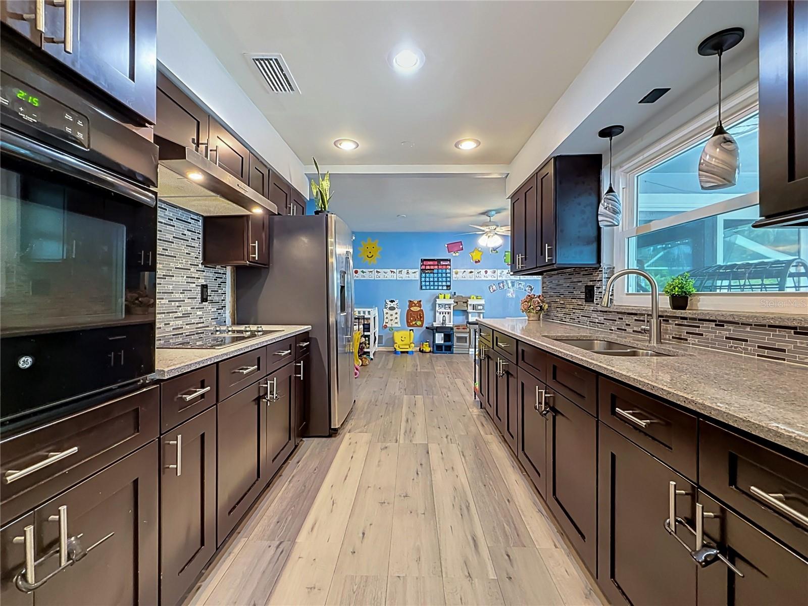 2198 ACADEMY DR — photo 16