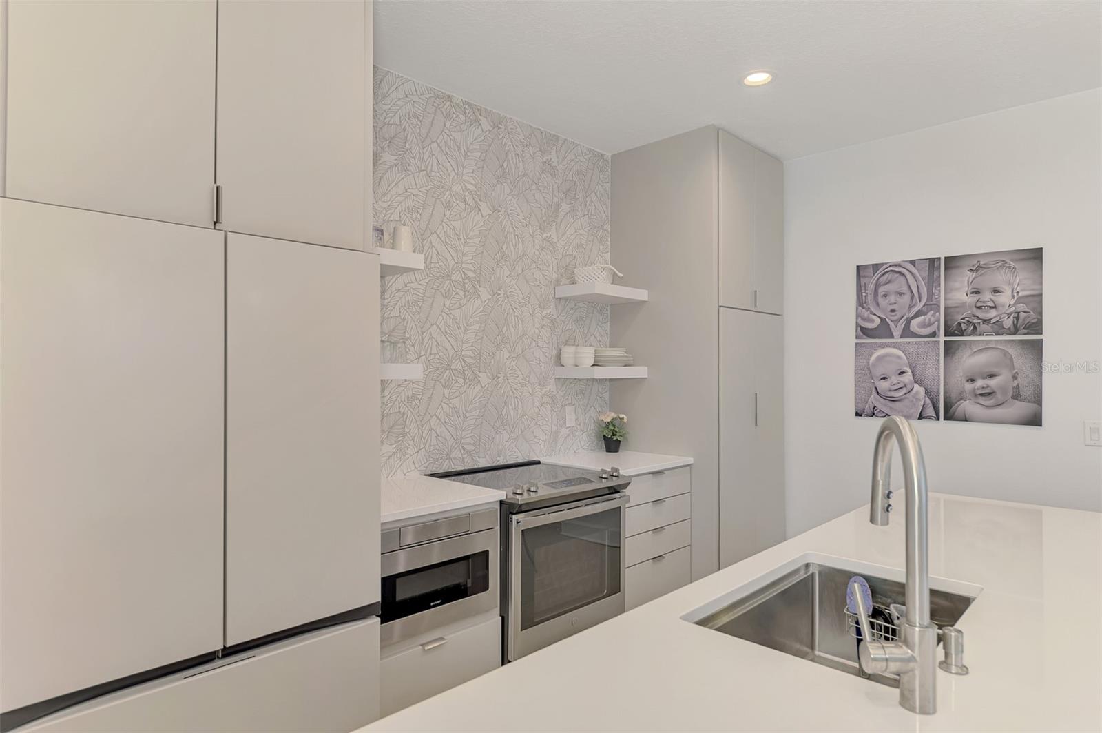 8467 NANDINA DR — photo 10