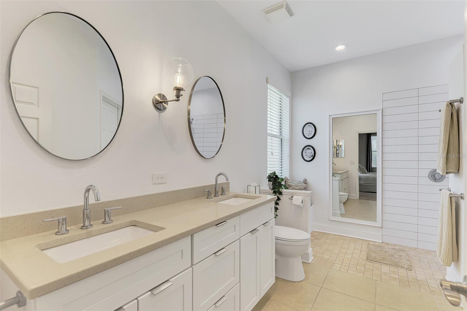 8467 NANDINA DR — photo 18