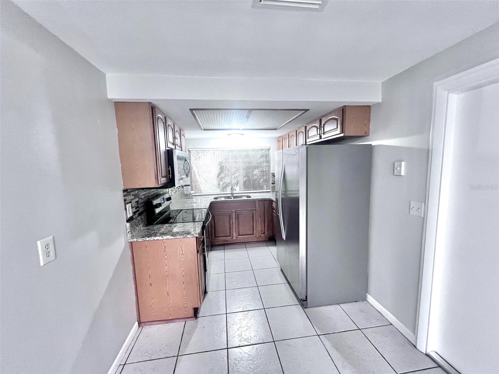 7204 ISLE DR — photo 9