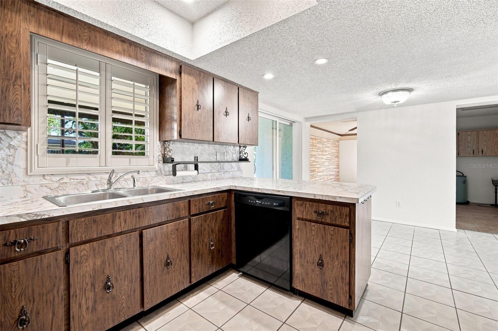 2705 SILVER LAKE AVE — photo 13