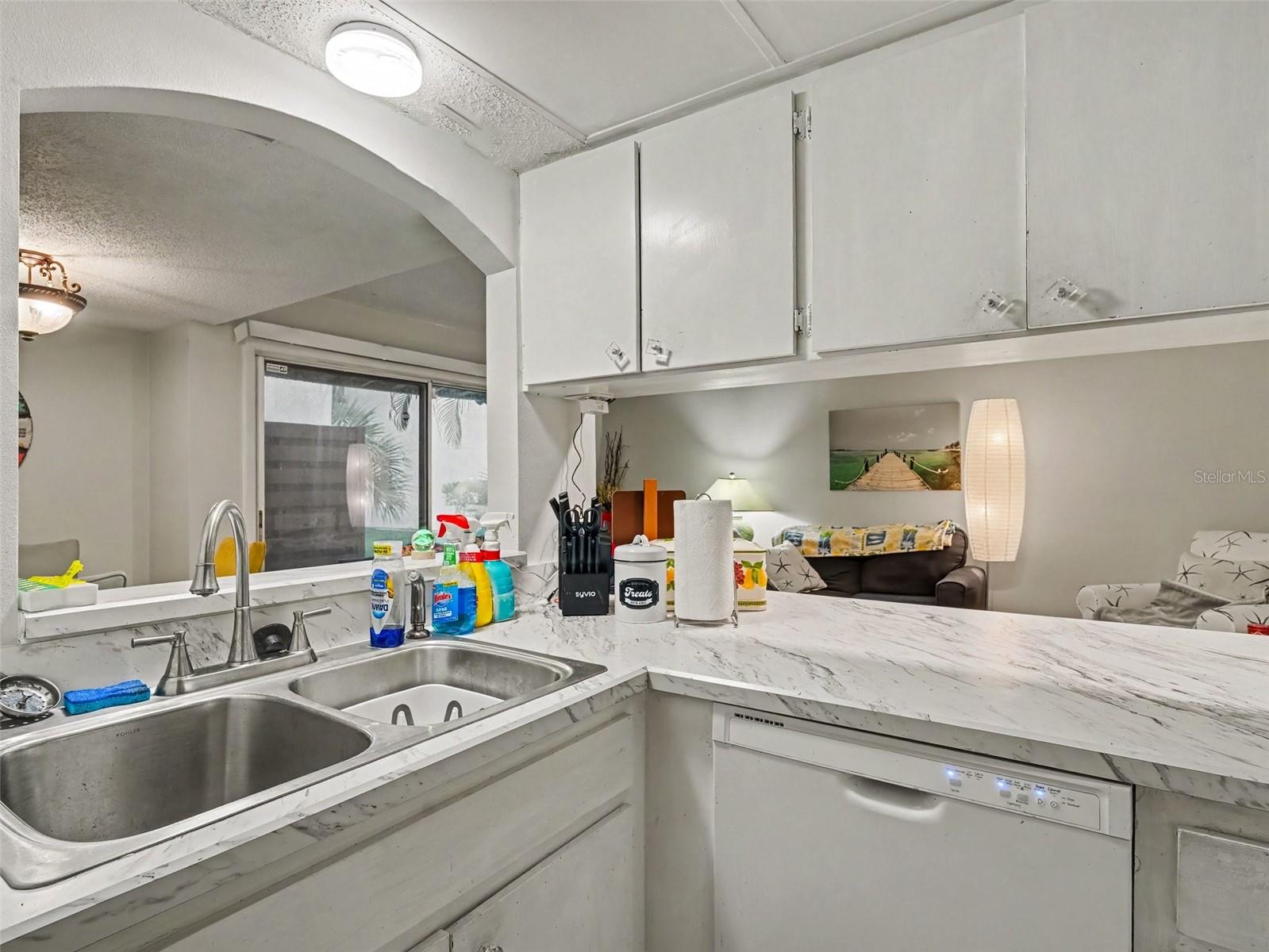 908 BYRON LN #6 — photo 14