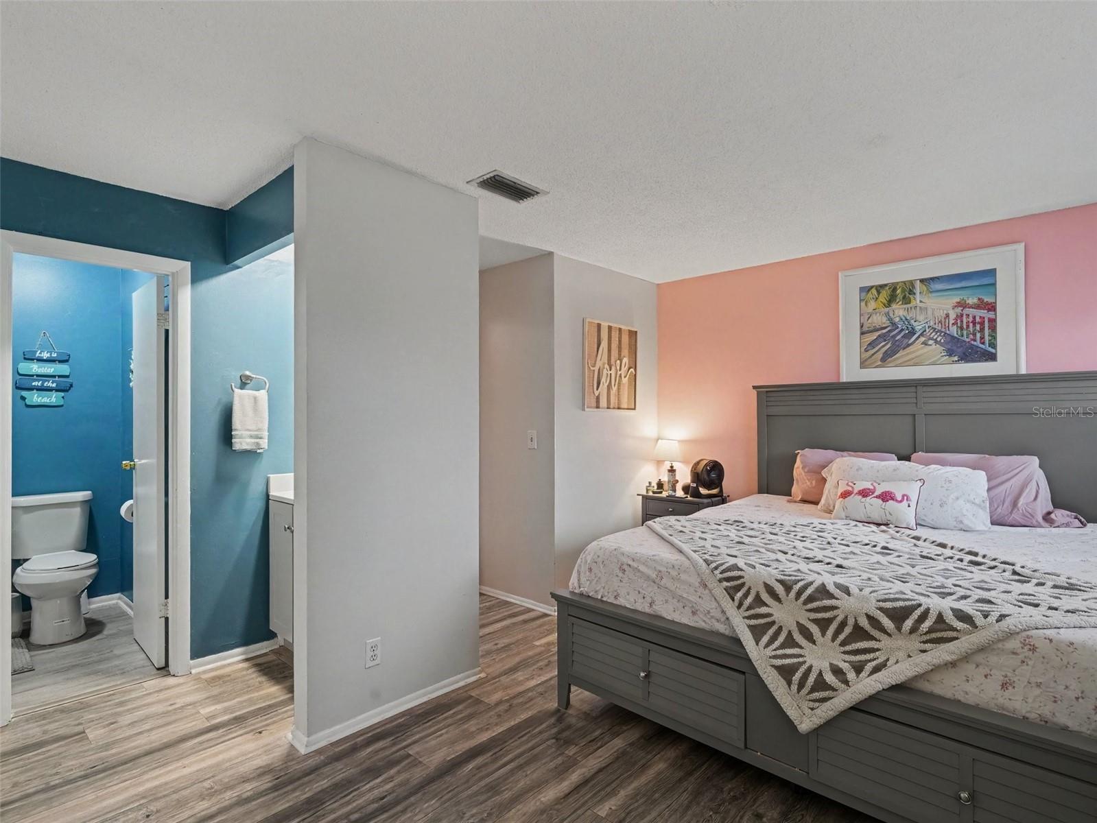 908 BYRON LN #6 — photo 17