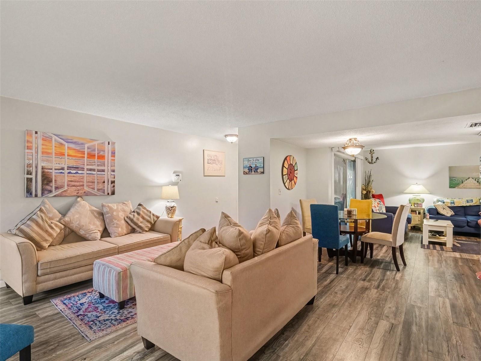 908 BYRON LN #6 — photo 4