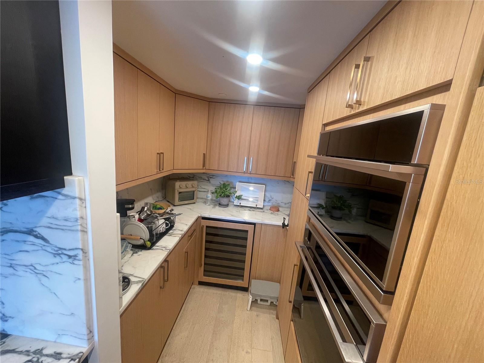 2 ADALIA AVE #302 — photo 4
