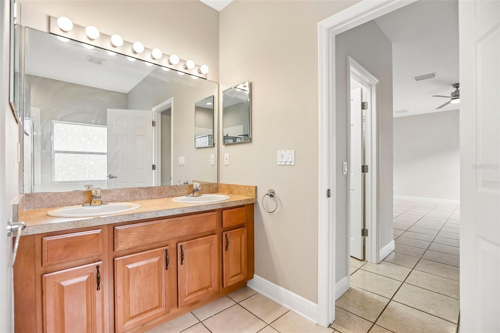 5903 CAPE LOOP — photo 17