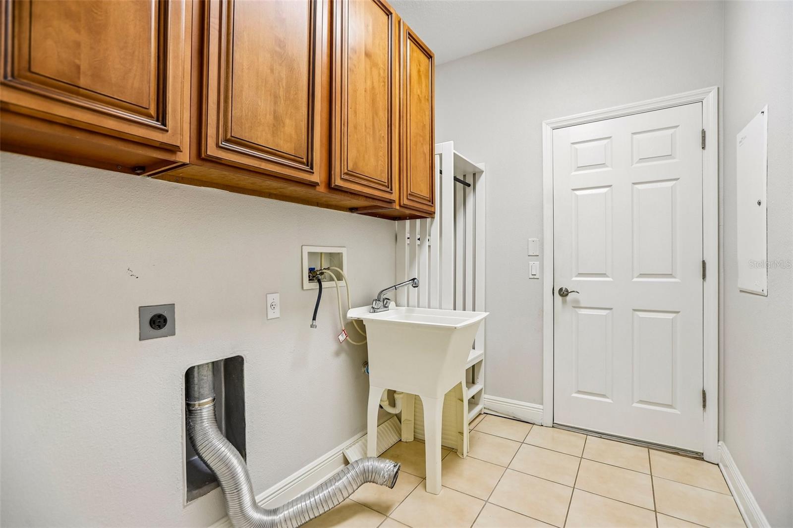 5903 CAPE LOOP — photo 20