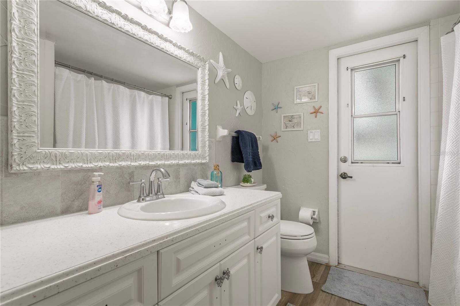 914 PLUM TREE LN — photo 16