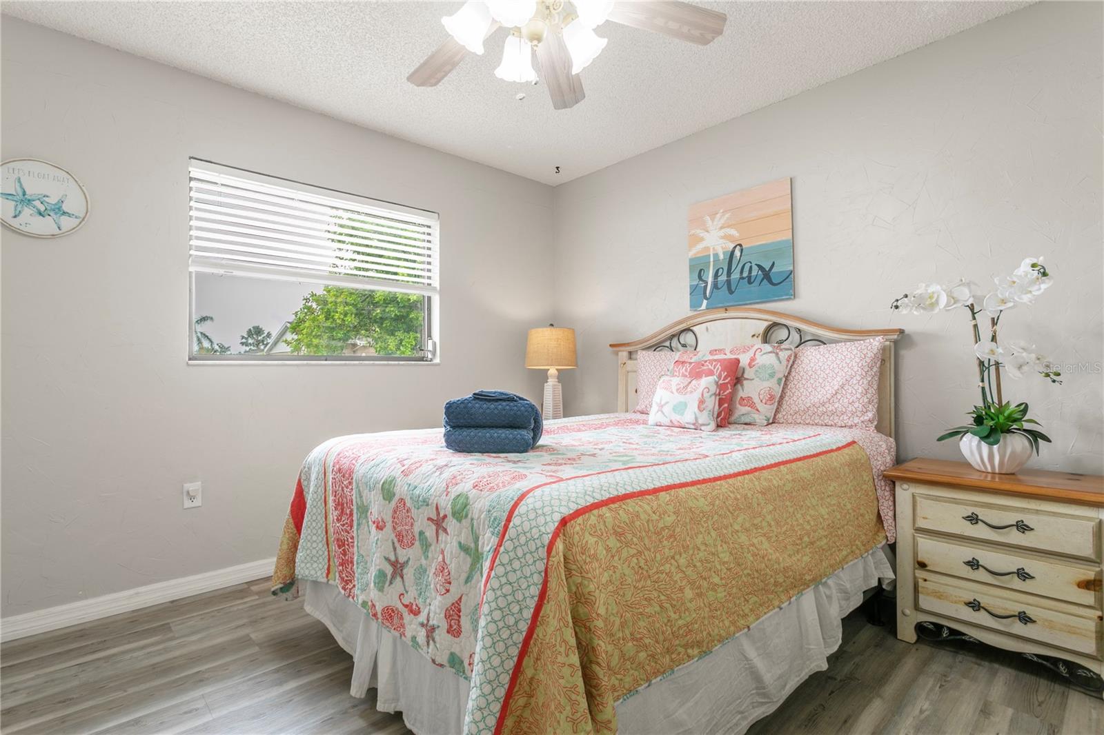 914 PLUM TREE LN — photo 17